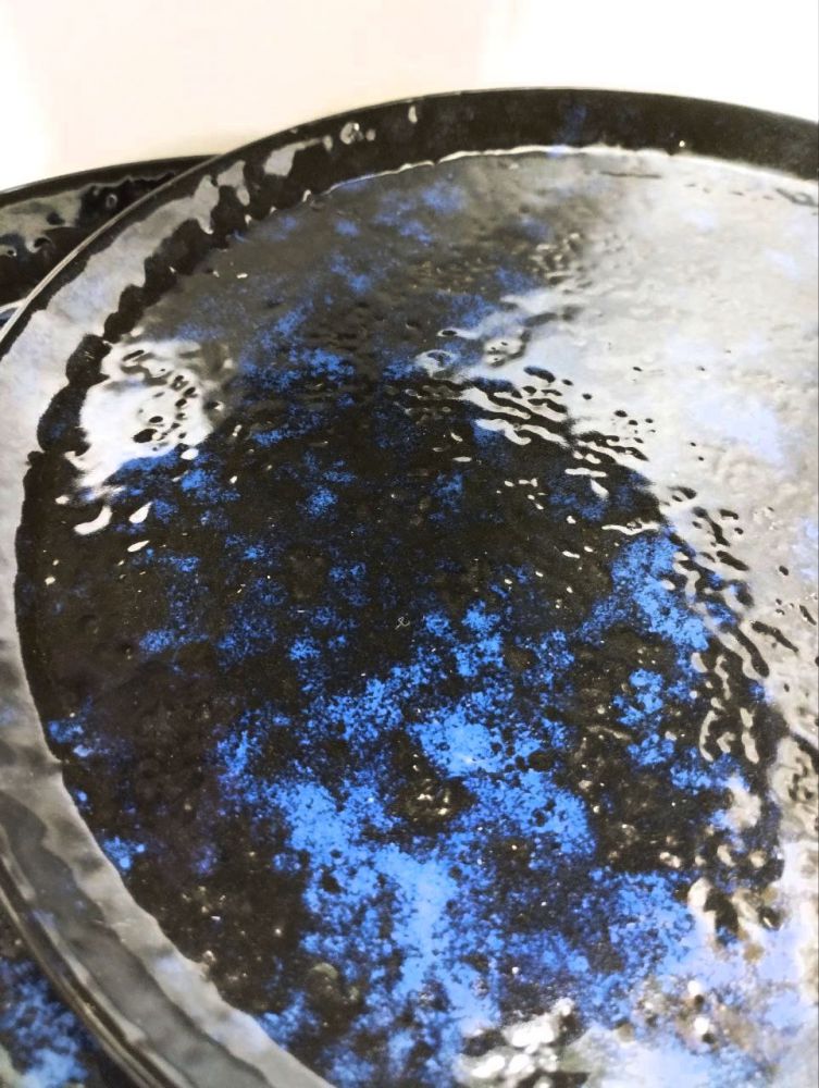 Тарілка керамічна плоска Чорно-синя