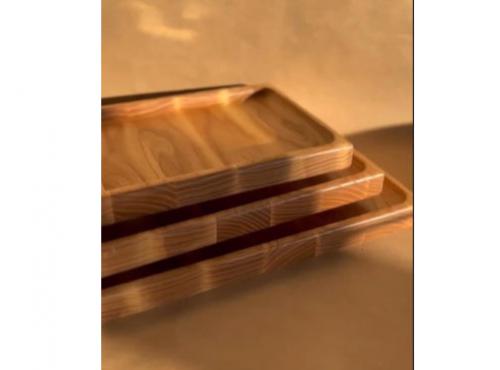 Rectangular wooden plate